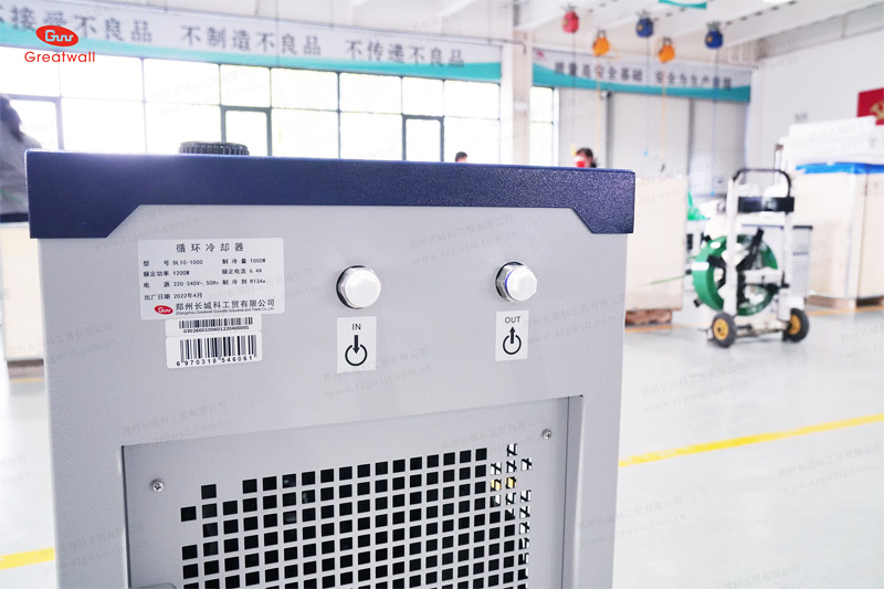 循環冷卻器進出液口 循環冷卻器進出液口